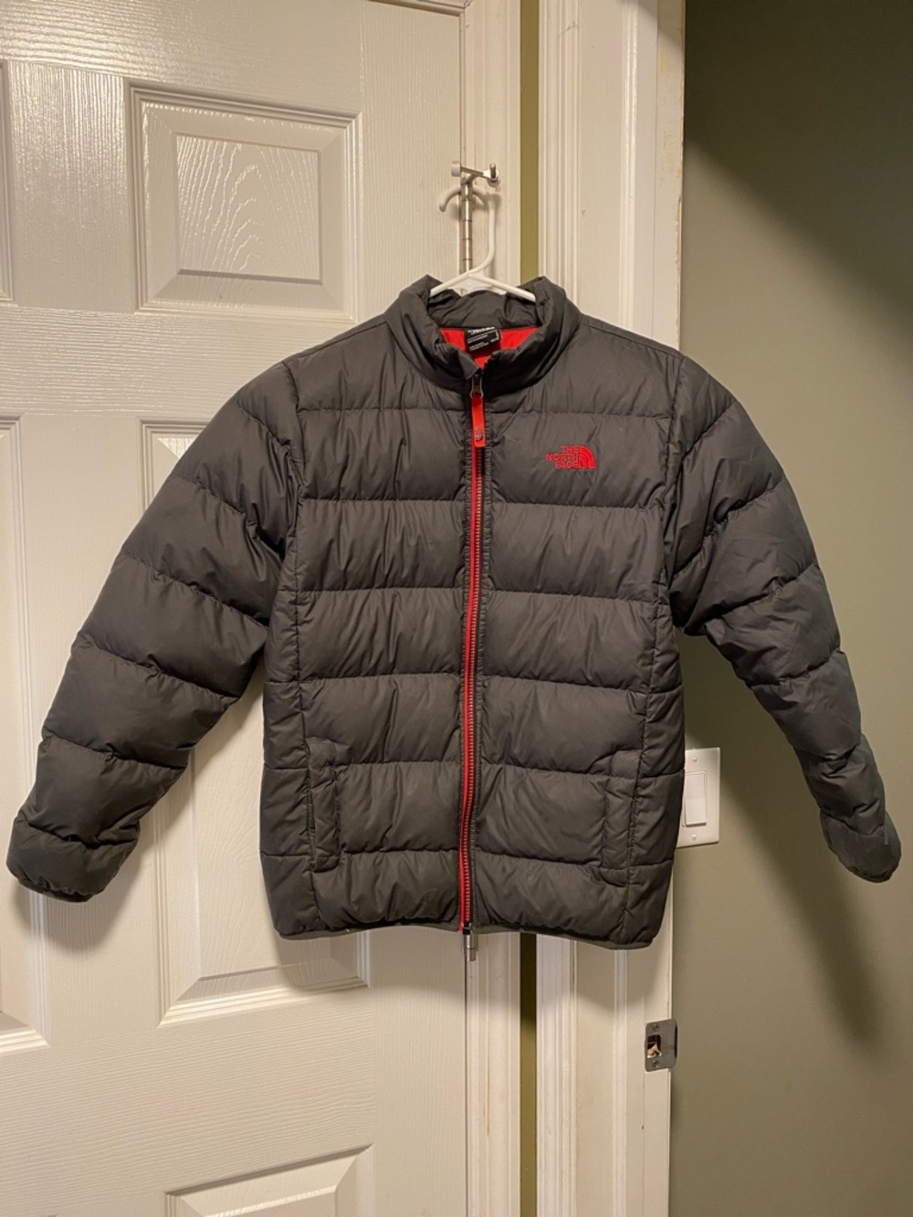 Boys Size Large North Face Puffer Jacket